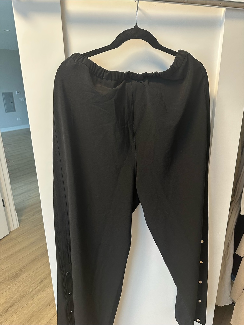 Athleta Black Wide-Leg Snap Hem Pants - Picture 6 of 6